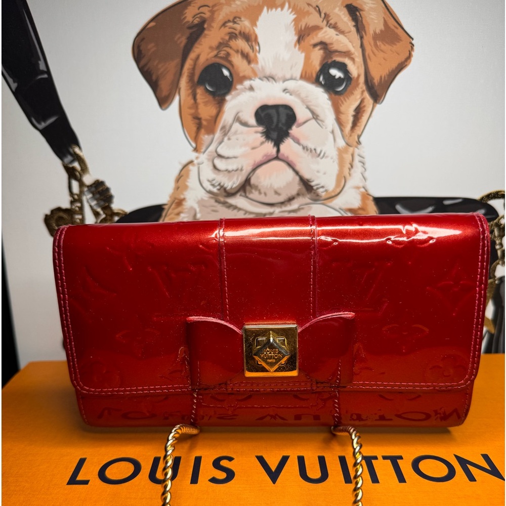 Louis Vuitton Red Vernis Long Wallet with Twist lock and bow